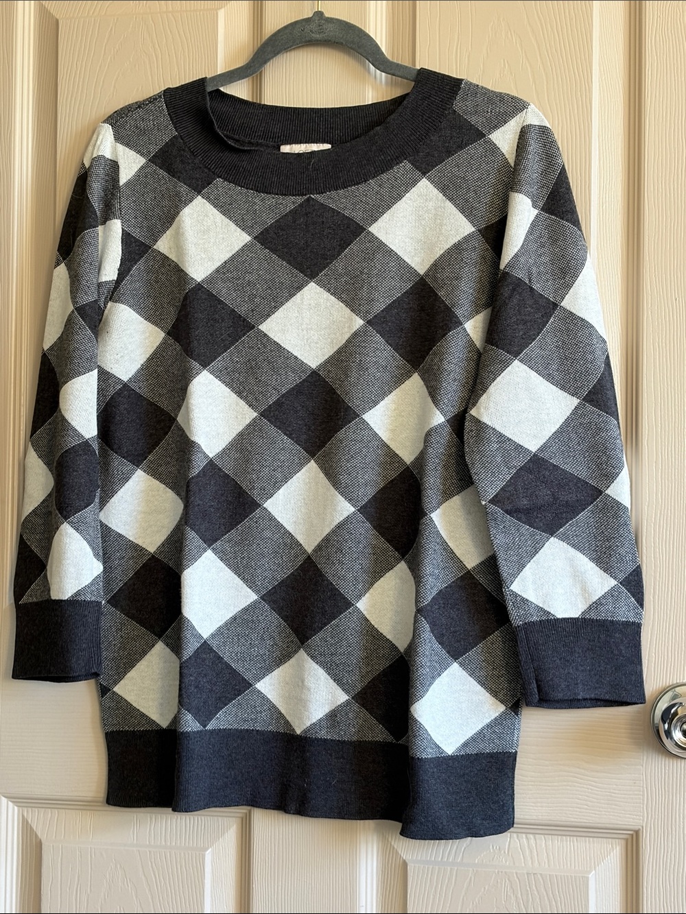 LOFT Black and White Diamond-Check Crewneck Sweater